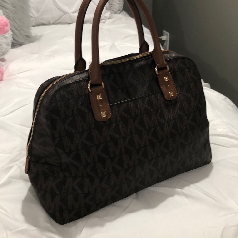 Michael Kors Handbag Authentic - Picture 4 of 6